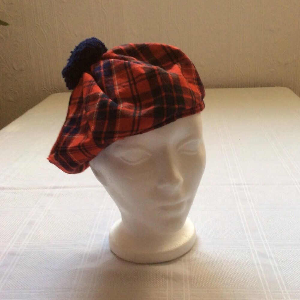 Vintage mid century Mac Rae tartan tam, very good condition